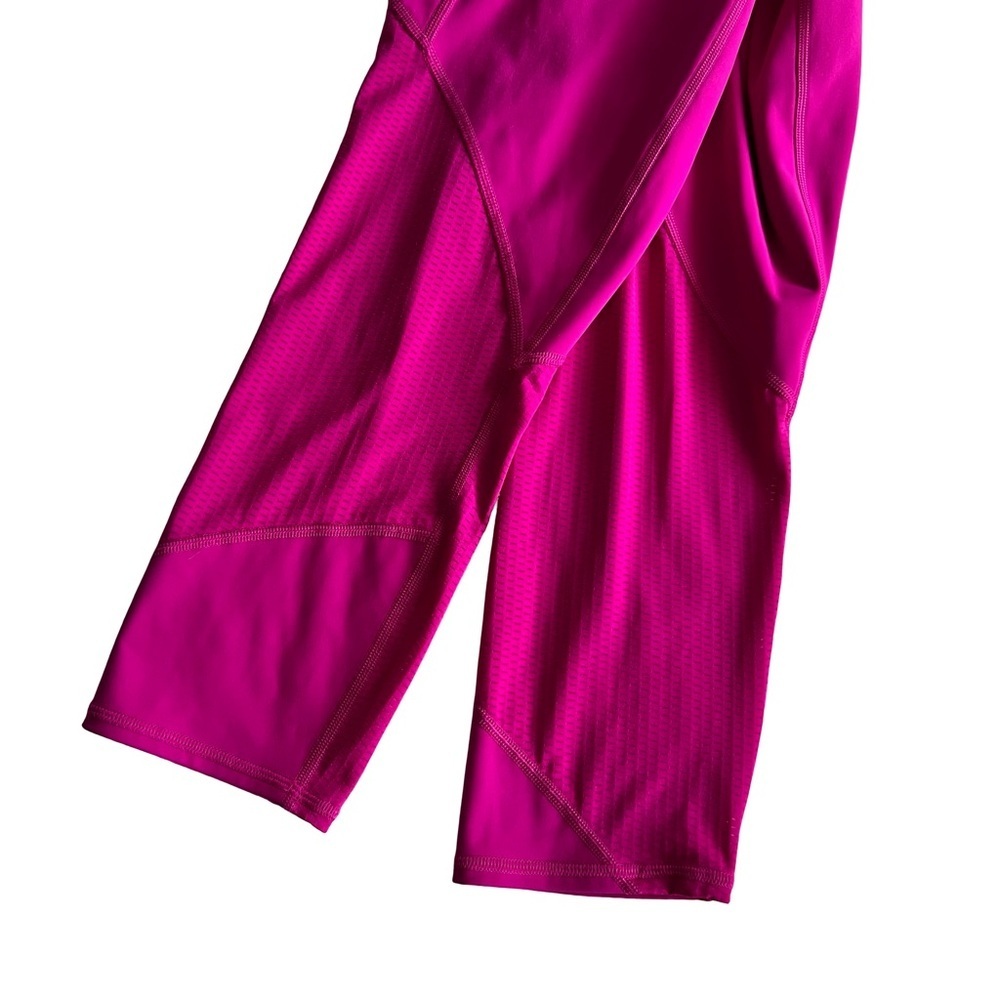 Athleta Mesh Contender Capri Leggings Electric Fuscia - Picture 3 of 6